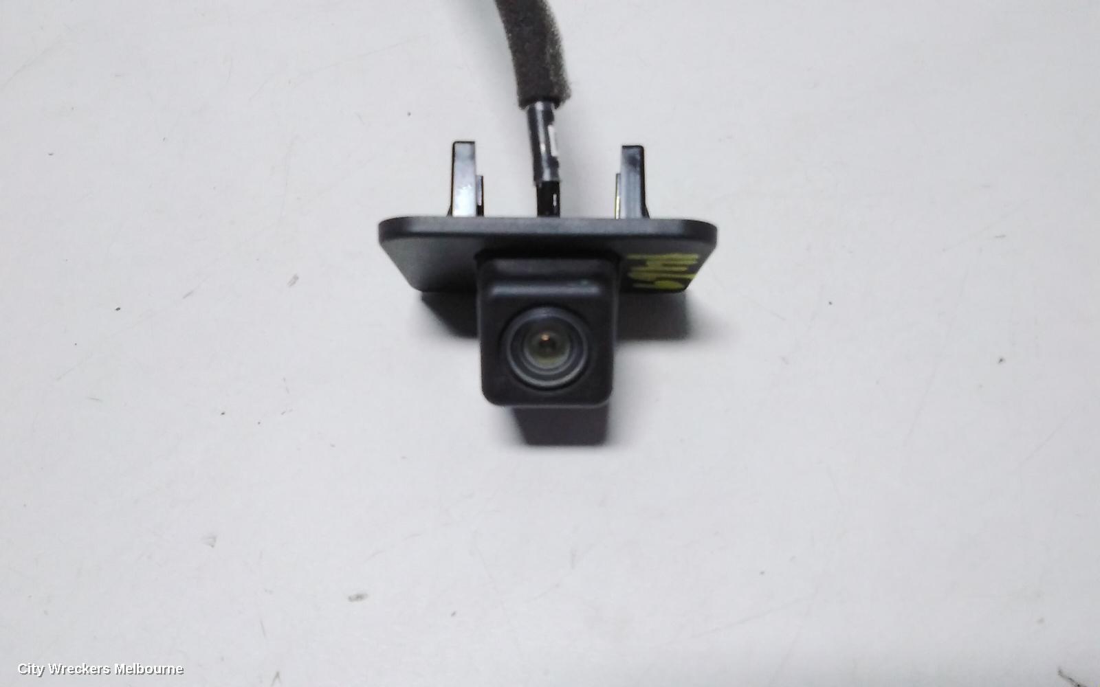 MAZDA CX3 REVERSE CAMERA, REVERSE CAMERA, DK, 03/2015 - 08/2018