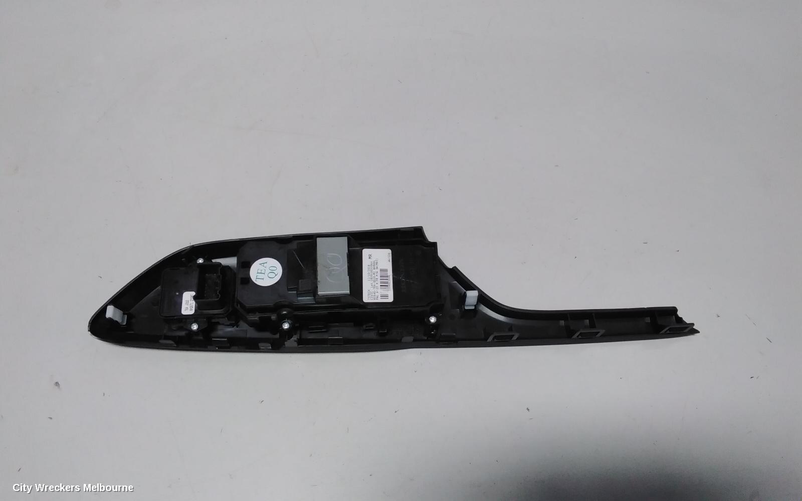 HONDA CIVIC PWR DR WIND SWITCH, RH FRONT (MASTER SWITCH), HATCH, MANUAL FOLD TYPE, 10TH GEN, 05/2016 - 08/2021