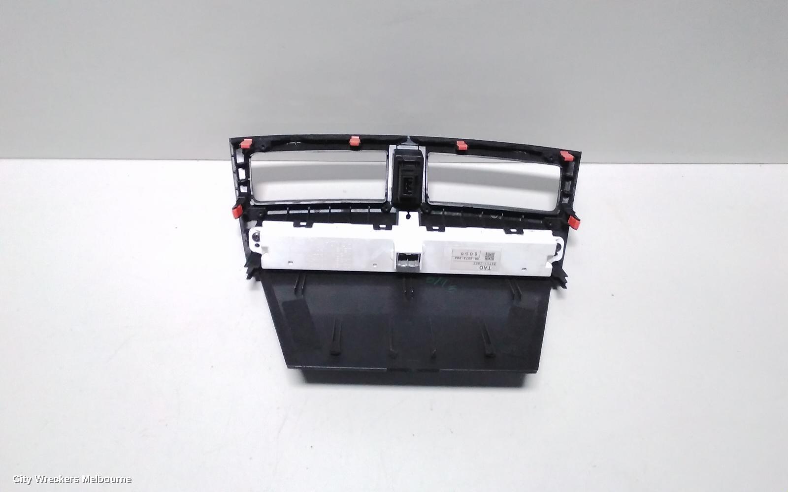 HONDA ACCORD CLOCK, 8TH GENERATION 02/2008 - 04/2013