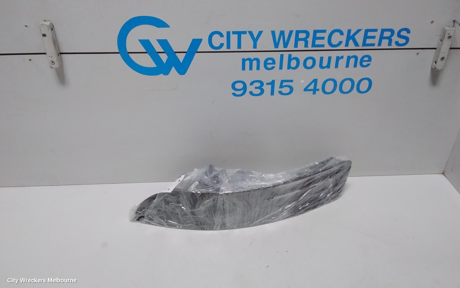VOLKSWAGEN PASSAT LEFT INDICATOR/FOG/SIDE, BUMPER FOGLAMP, 3C/MK6 B6, R36, SEDAN/WAGON, 03/2006 - 03/2011