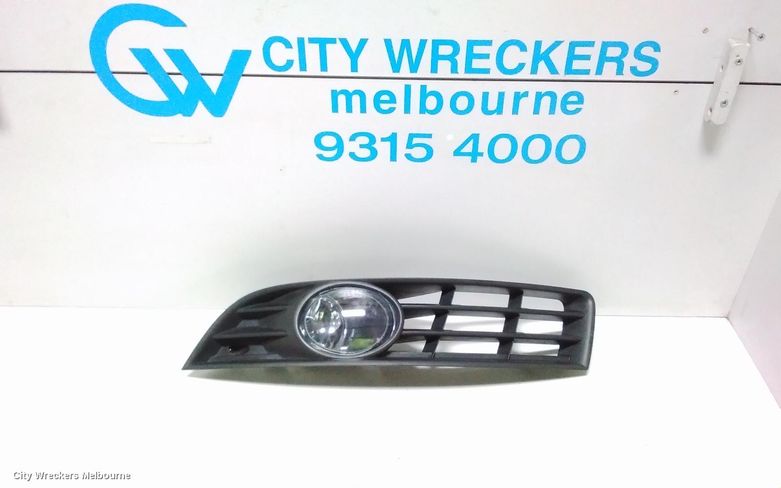 VOLKSWAGEN PASSAT LEFT INDICATOR/FOG/SIDE, BUMPER FOGLAMP, 3C/MK6 B6, R36, SEDAN/WAGON, 03/2006 - 03/2011