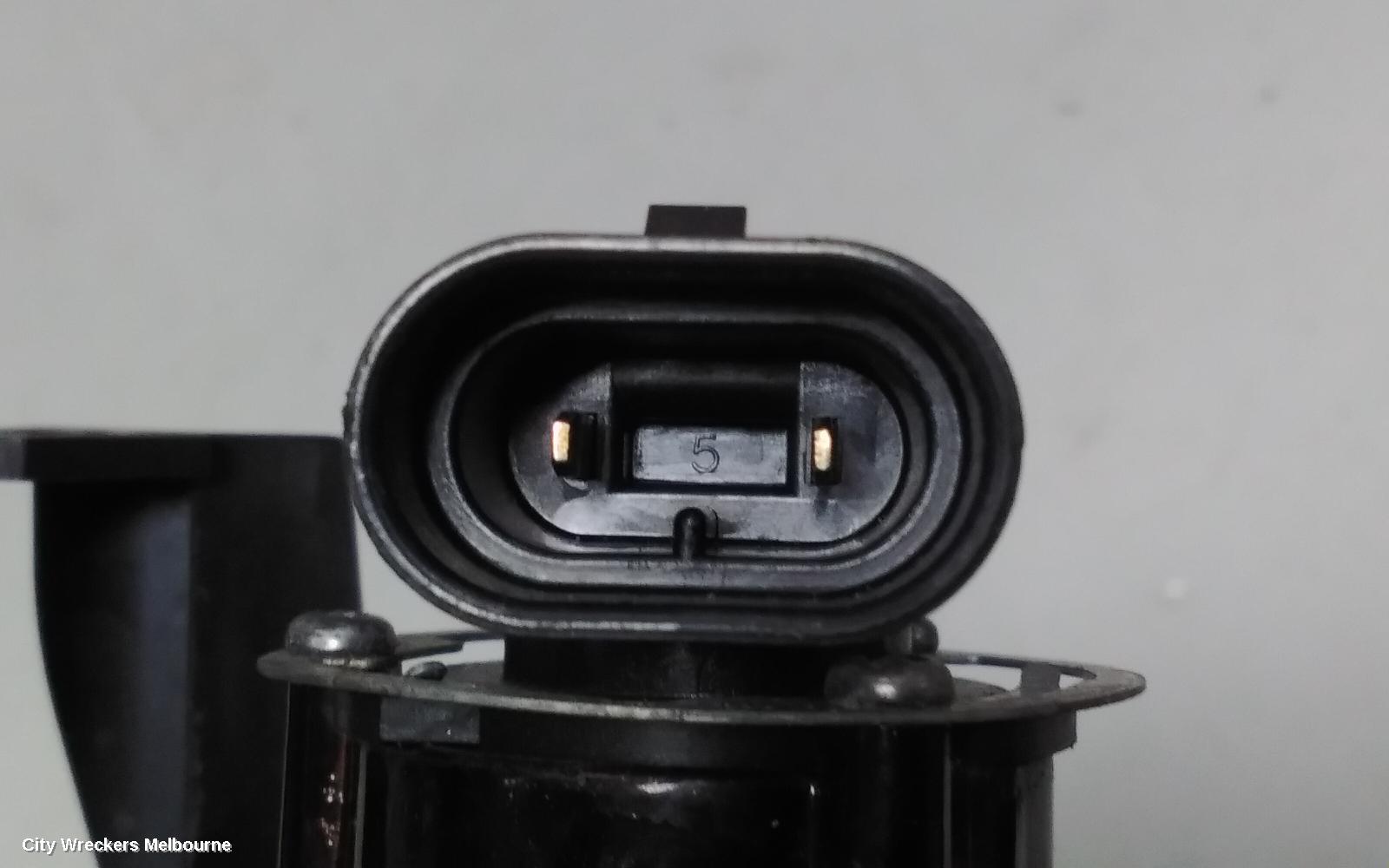 VOLKSWAGEN PASSAT LEFT INDICATOR/FOG/SIDE, BUMPER FOGLAMP, 3C/MK6 B6, R36, SEDAN/WAGON, 03/2006 - 03/2011