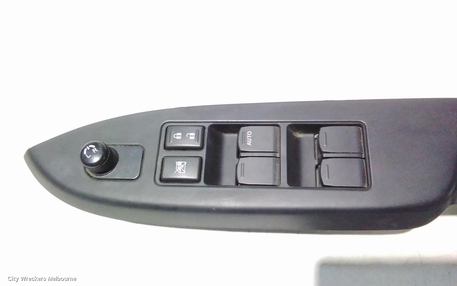 SUZUKI BALENO PWR DR WIND SWITCH, RH FRONT (MASTER SWITCH), 18PIN (12 BIG/6 SML), EW, 04/2016 - 12/2022