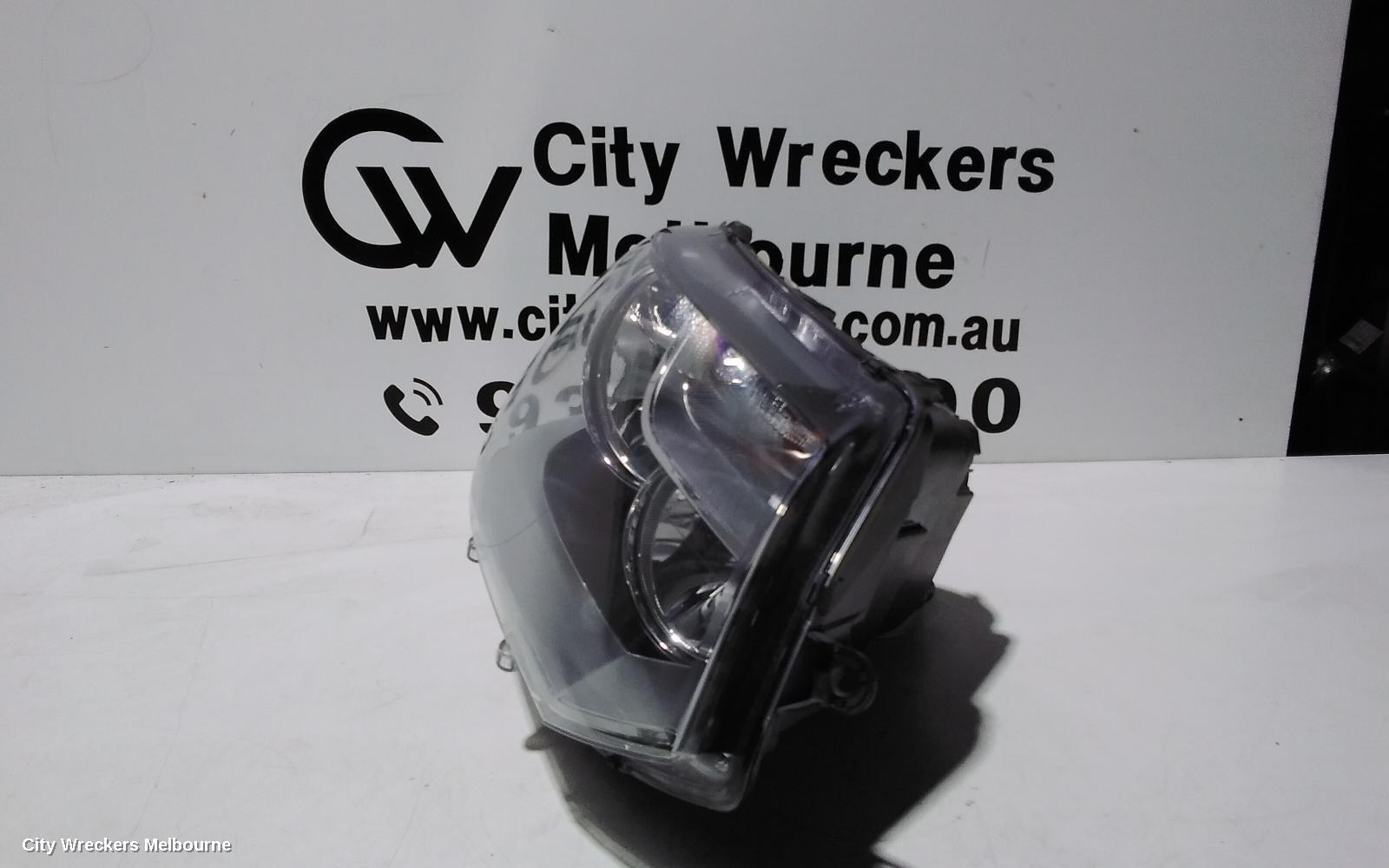 VOLKSWAGEN TRANSPORTER RIGHT HEADLAMP, T5, CARAVELLE/MULTIVAN, 10/2010 - 06/2015