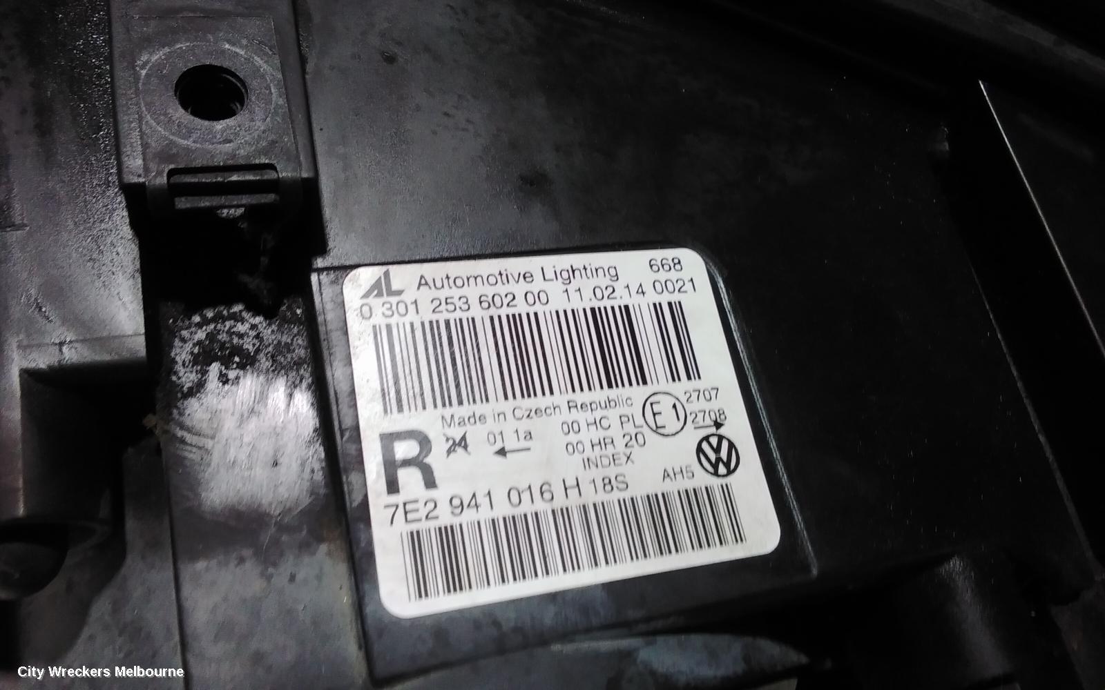 VOLKSWAGEN TRANSPORTER RIGHT HEADLAMP, T5, CARAVELLE/MULTIVAN, 10/2010 - 06/2015
