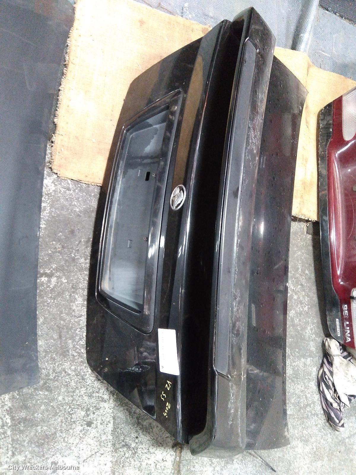 HOLDEN COMMODORE BOOTLID/TAILGATE, BOOTLID, VY1-VZ, SPOILERED TYPE, LUMINA, 10/2002 - 09/2007