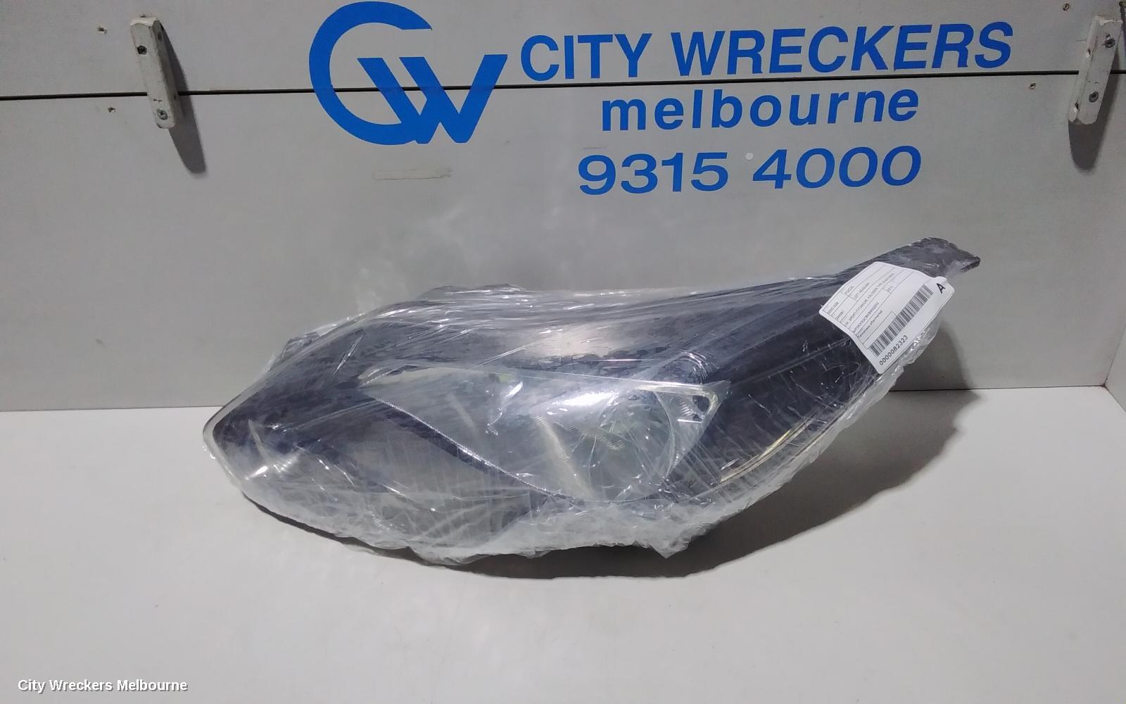 FORD FOCUS LEFT HEADLAMP, LW, SPORT/TITANIUM, HALOGEN TYPE, BLACK INSERT, 08/2012 - 08/2015
