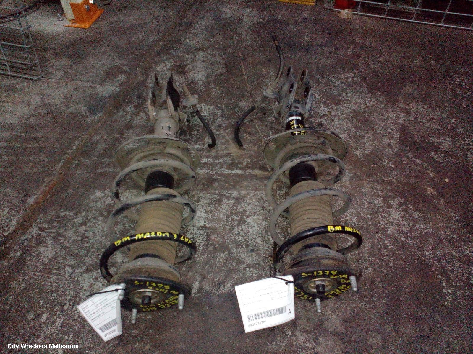 MAZDA 3 RIGHT FRONT STRUT, 2.0, PETROL, AUTO T/M TYPE, BM, 06/2013 - 05/2016
