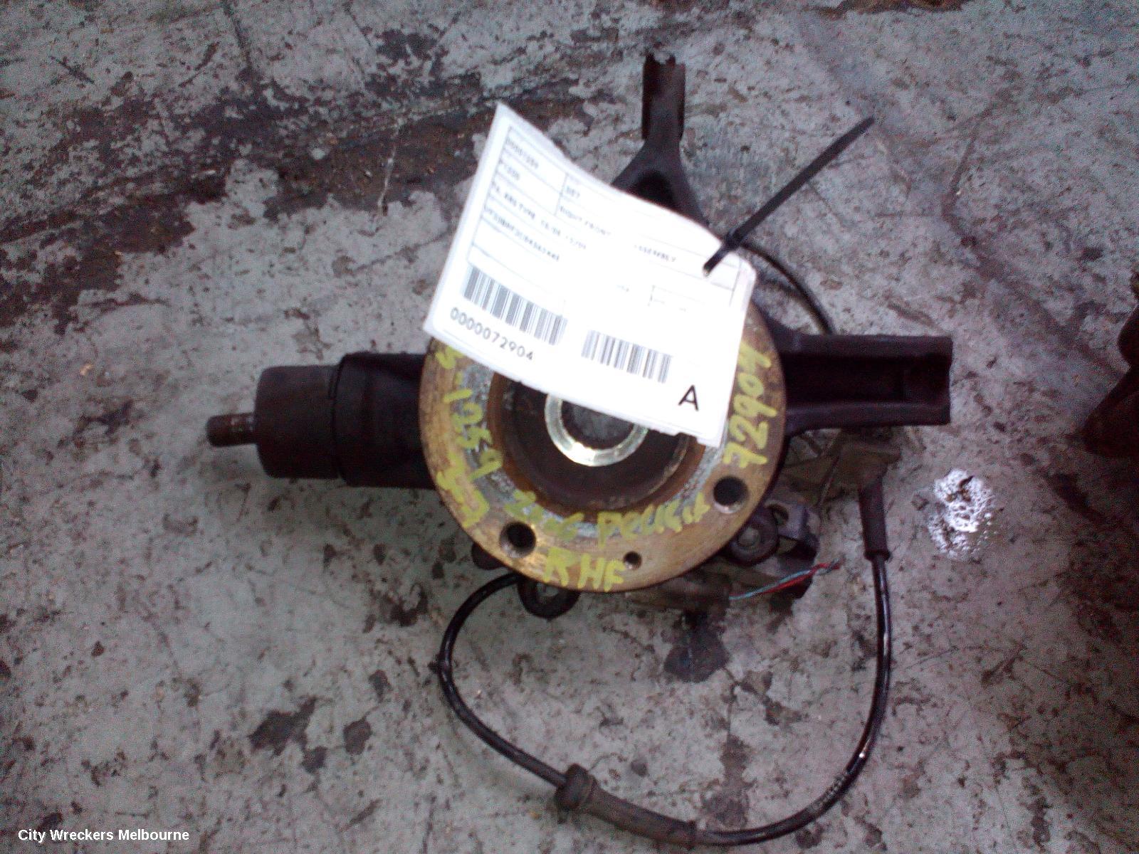 PEUGEOT 307 RIGHT FRONT HUB ASSEMBLY, T6, ABS TYPE, 10/2005 - 12/2009