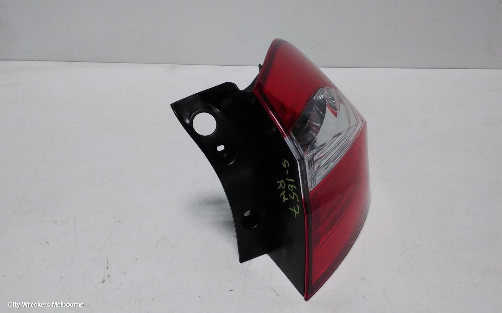 KIA RIO RIGHT TAILLIGHT, UB, IN BODY, 3DR/5DR HATCH, STANDARD TYPE, 08/2011 - 11/2016