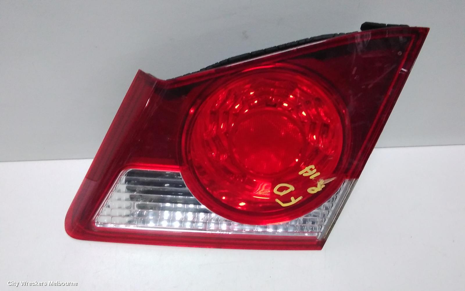 HONDA CIVIC REAR GARNISH, BOOTLID LAMP (RH SIDE), 8TH GEN, 02/2006 - 12/2008