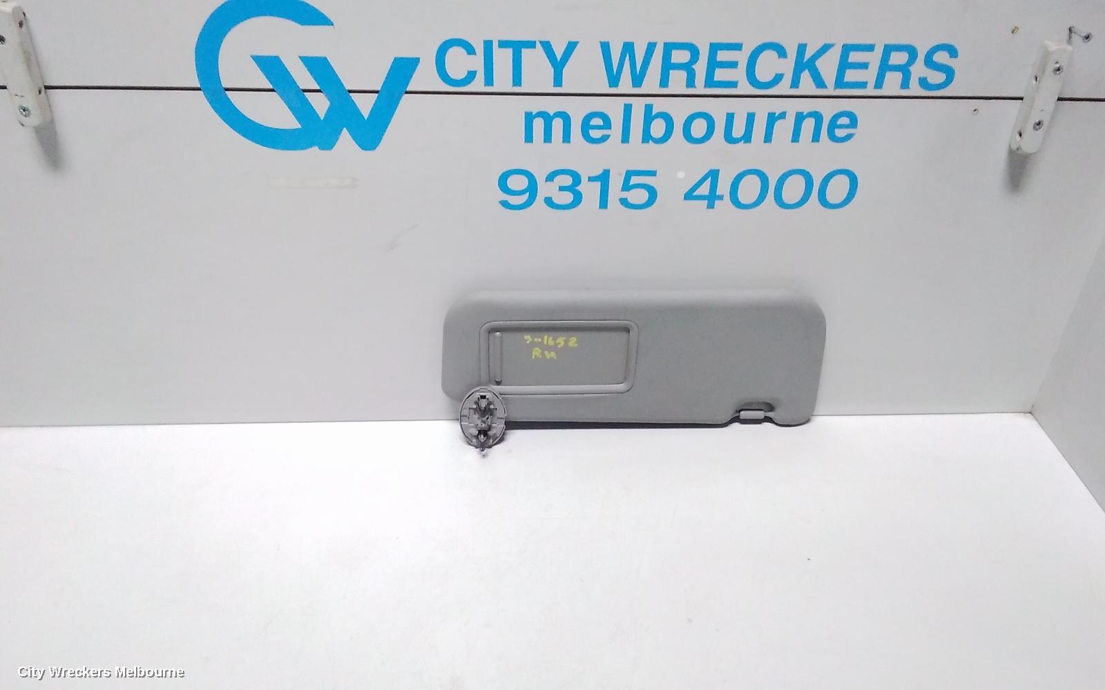 TOYOTA YARIS SUNVISOR, NCP9#, RH SIDE, W/ MIRROR TYPE, 10/2005 - 06/2016