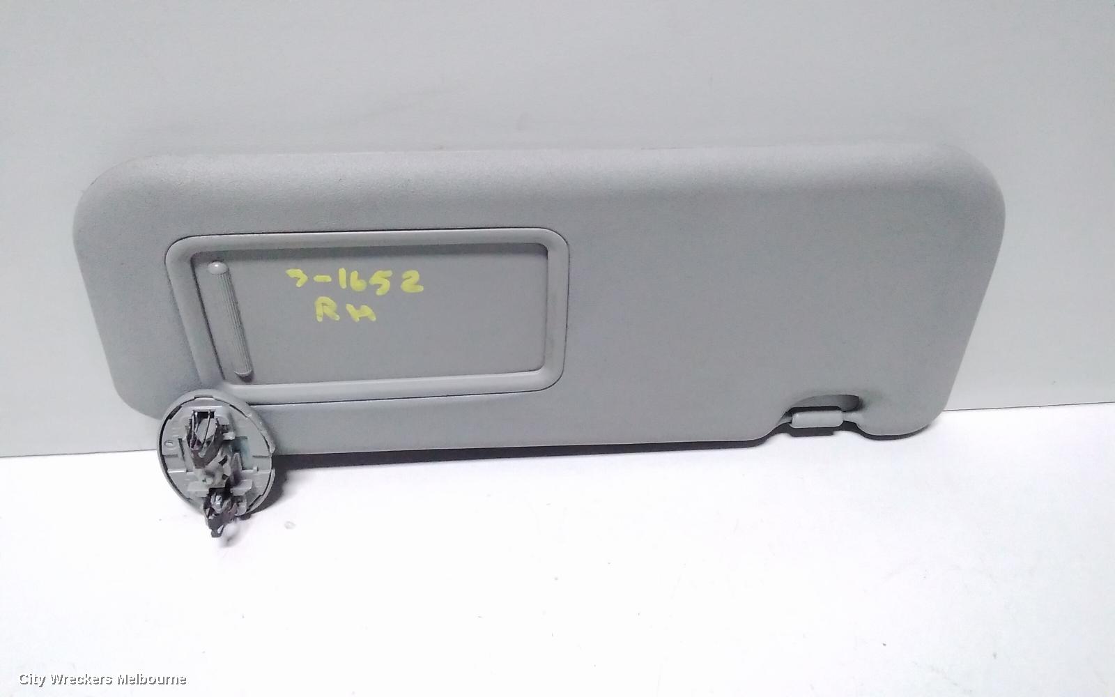 TOYOTA YARIS SUNVISOR, NCP9#, RH SIDE, W/ MIRROR TYPE, 10/2005 - 06/2016