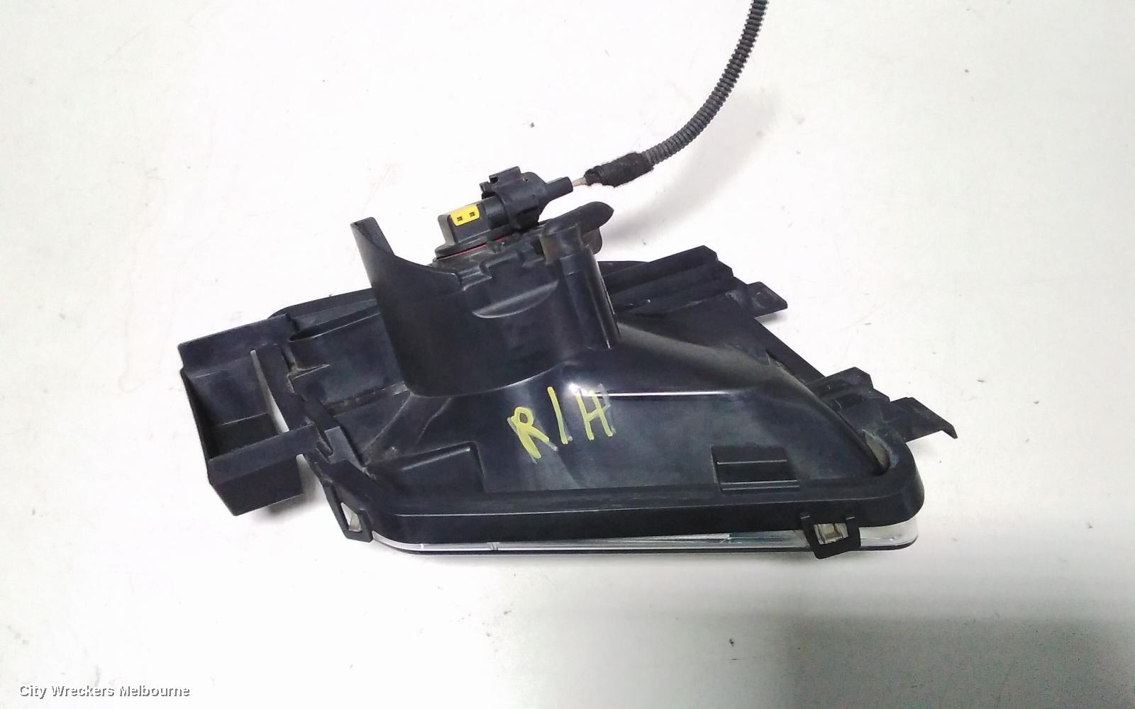 PEUGEOT 308 RIGHT INDICATOR/FOG/SIDE, BUMPER FOGLAMP, T7, 09/2007 - 07/2011