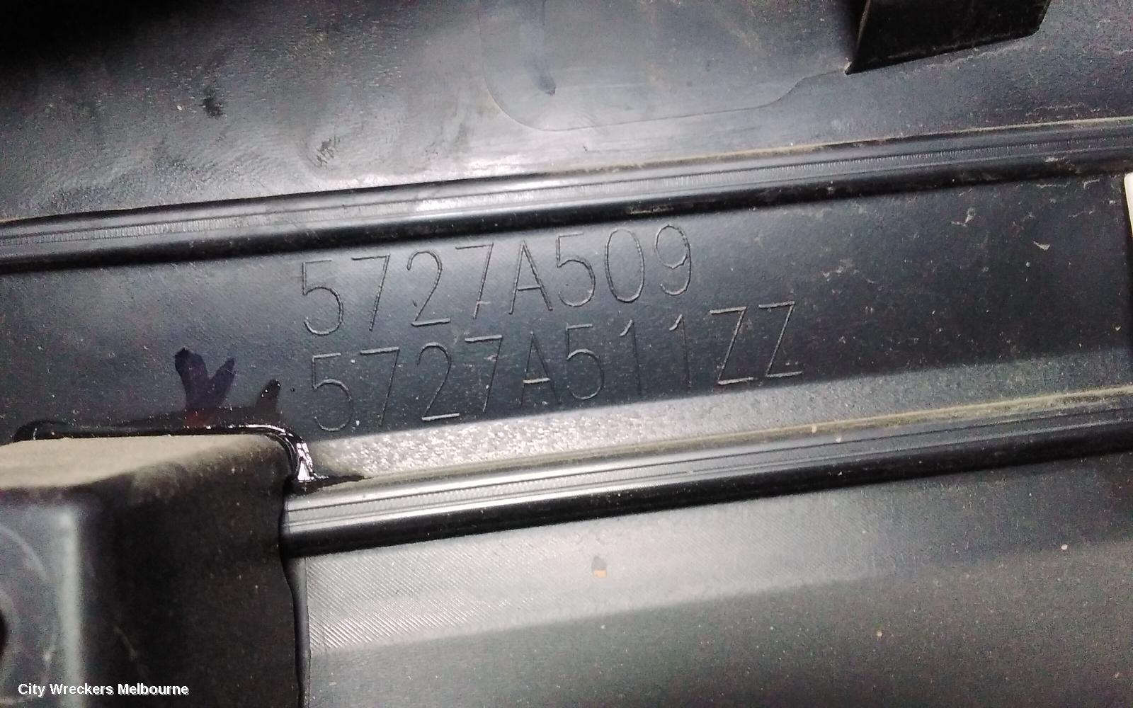 MITSUBISHI ECLIPSE CROSS DOOR MOULD, LHF LOWER DOOR MOULD   SMALL SCRATCH ON THE SILVER PART CHECK PHOTOS: 73007, GEN 1, 11/2017 ONWARDS