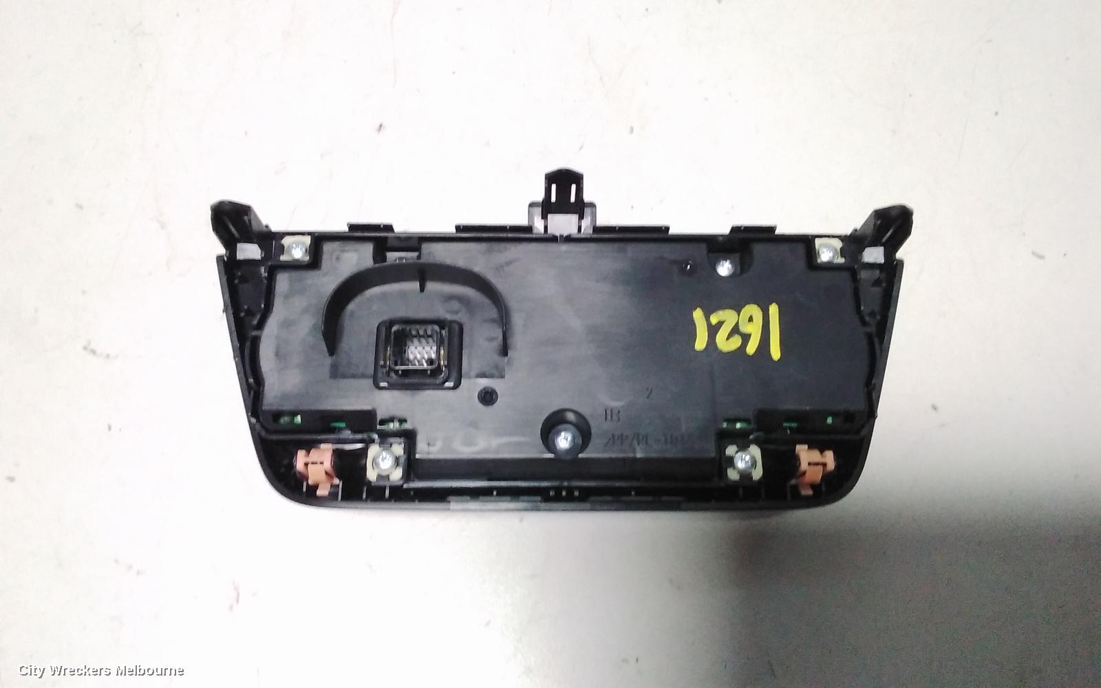 SUZUKI SWIFT HEATER/AC CONTROLS, AZ, CLIMATE CONTROL TYPE, 04/2017 ONWARDS