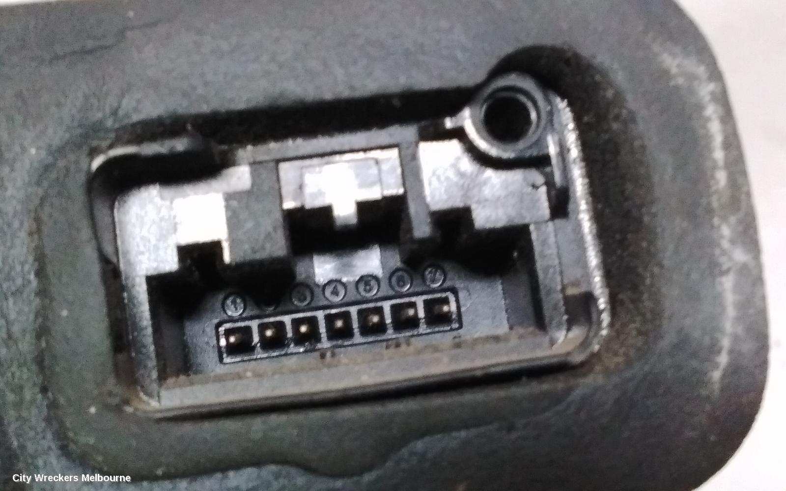 VOLKSWAGEN GOLF DOOR/BOOT/GATE LOCK, RIGHT FRONT DOOR LOCK, GEN 6, HATCH/CABRIO, P/N 5K2837016B, 12/2008 - 01/2016