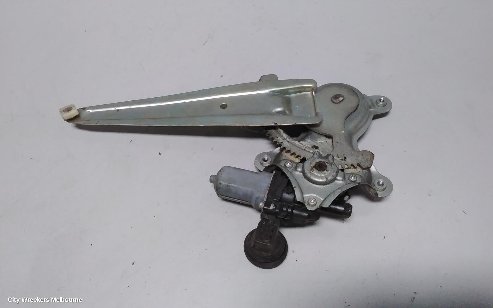TOYOTA KLUGER RIGHT REAR WND REG/MOTOR, GSU40-GSU45, 08/2007 - 02/2014