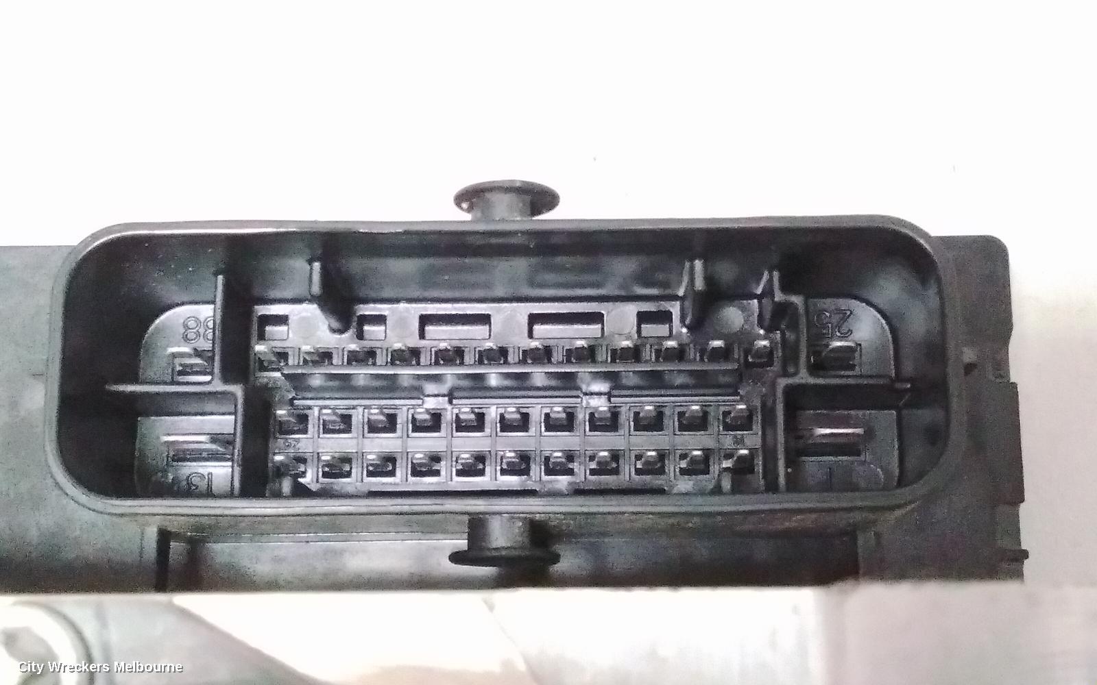 AUDI A4 ABS PUMP/MODULATOR, B8 8K, P/N 8K0907379AA, 02/2008 - 09/2015