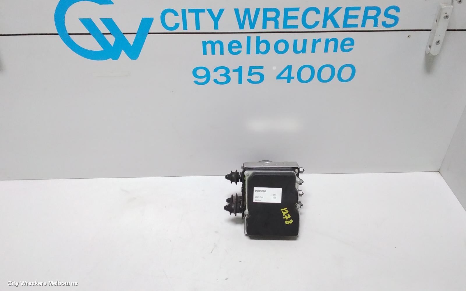 AUDI A4 ABS PUMP/MODULATOR, B8 8K, P/N 8K0907379AA, 02/2008 - 09/2015