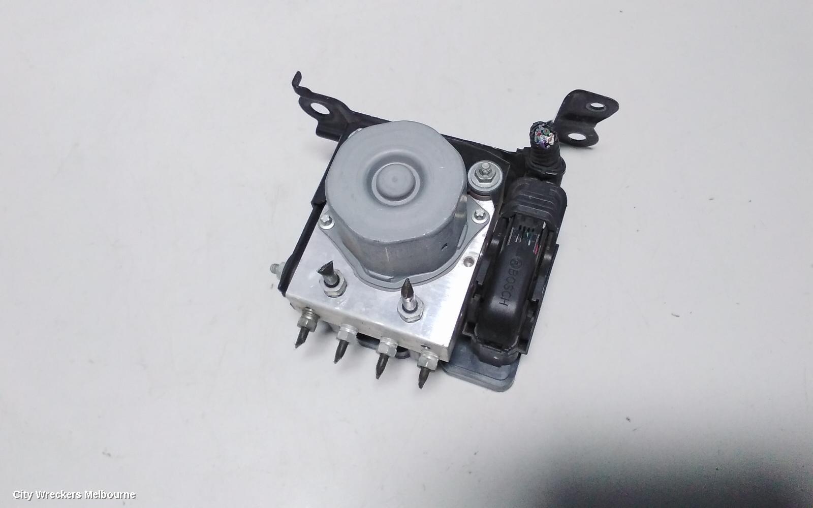TOYOTA CAMRY ABS PUMP/MODULATOR, ASV50, STANDARD (NON HYBRID), P/N 4454006110, 11/2011 - 05/2015