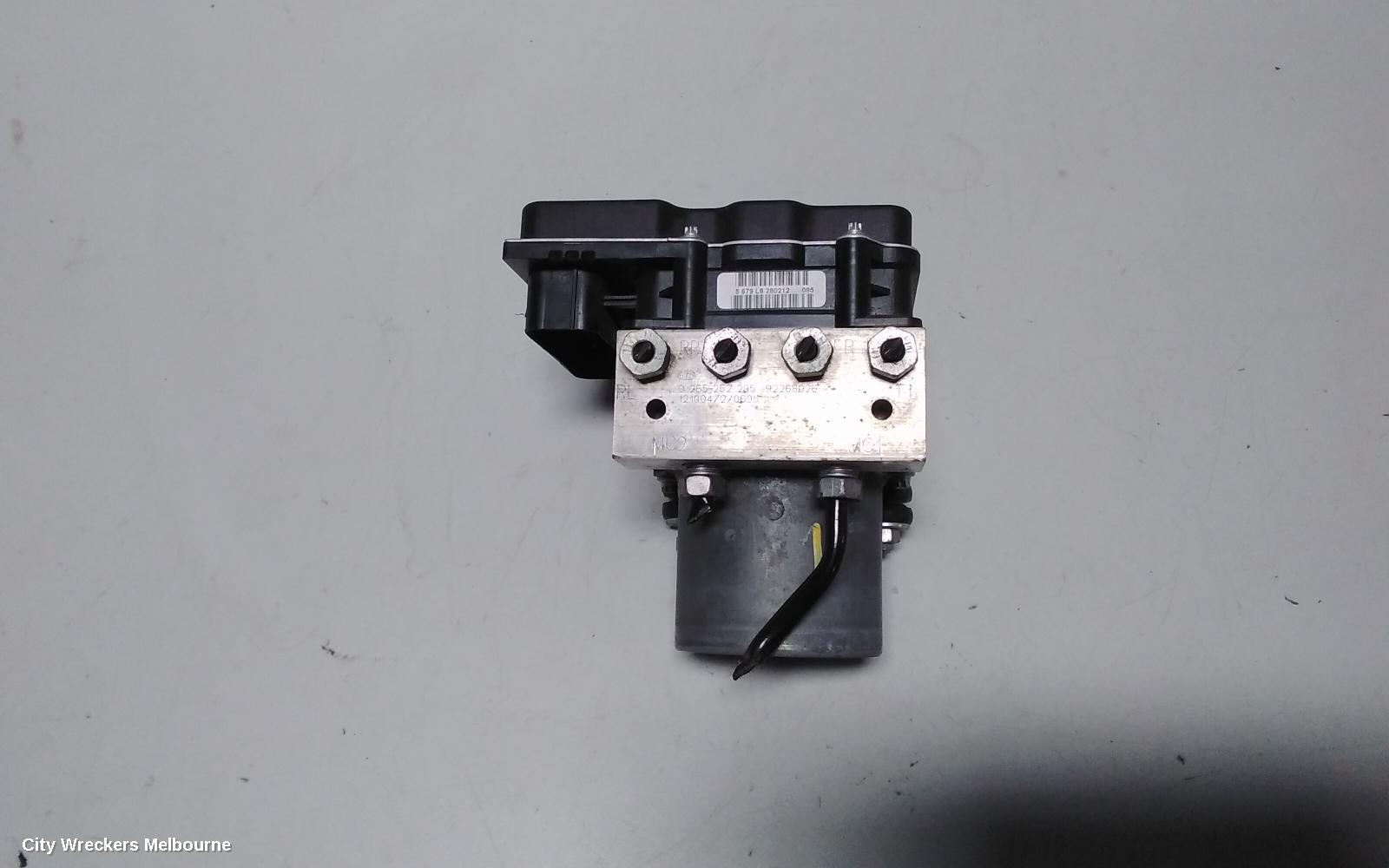 HOLDEN COMMODORE ABS PUMP/MODULATOR, VE, W/ TRACTION CONTROL TYPE, 09/2010 - 04/2013