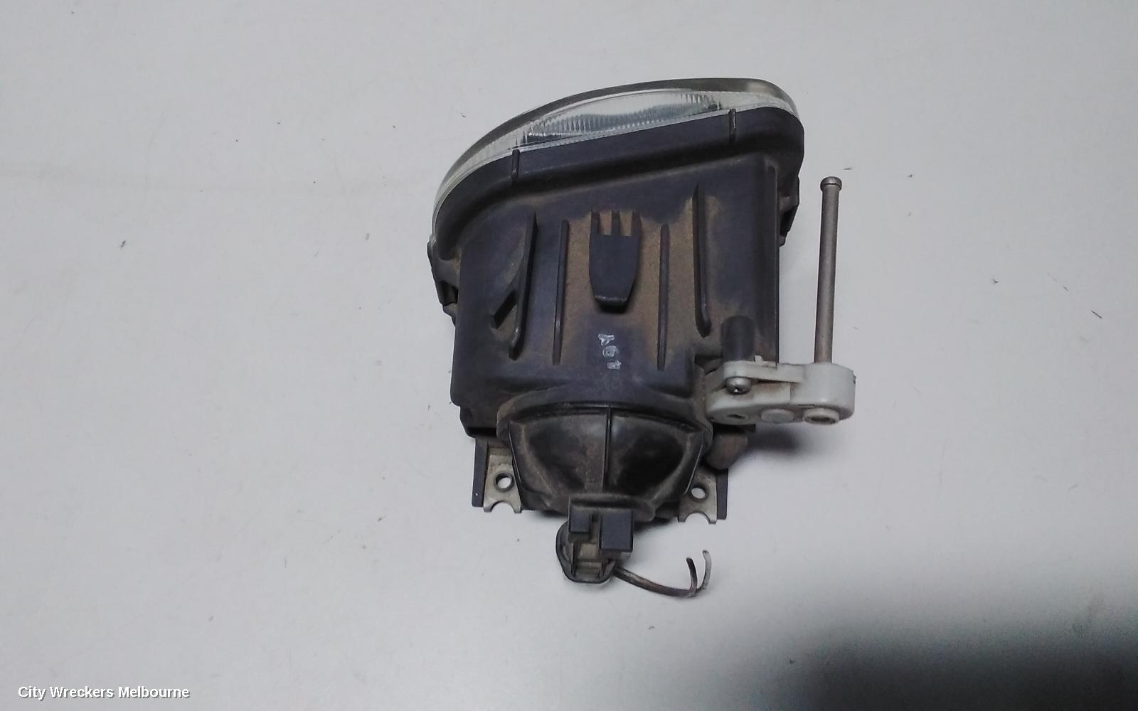 SUBARU LIBERTY LEFT INDICATOR/FOG/SIDE, 3RD GEN BUMPER SPOTLIGHT (KIOTO 114-20751) 08/2001 - 08/2003