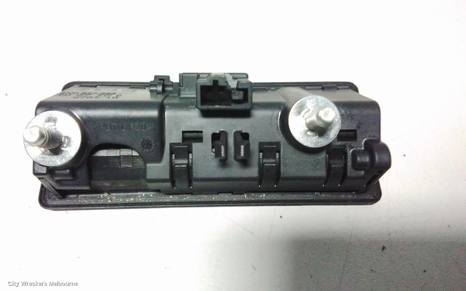 VOLKSWAGEN TIGUAN TAILGATE HANDLE, 5N 05/2008 - 09/2011