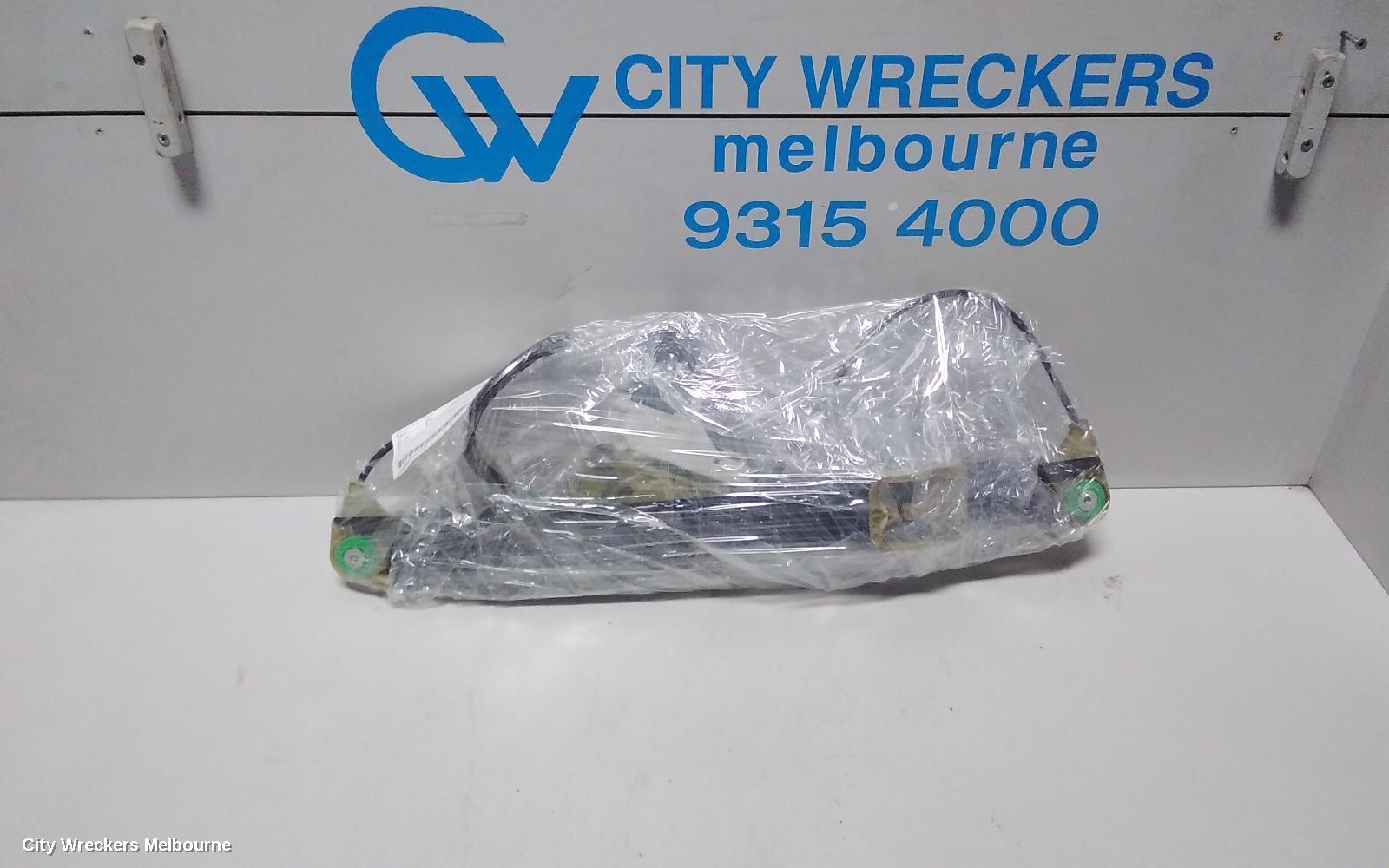 AUDI Q7 LEFT FRONT WINDOW REG/MOTOR, 4L, 09/2006 - 08/2015