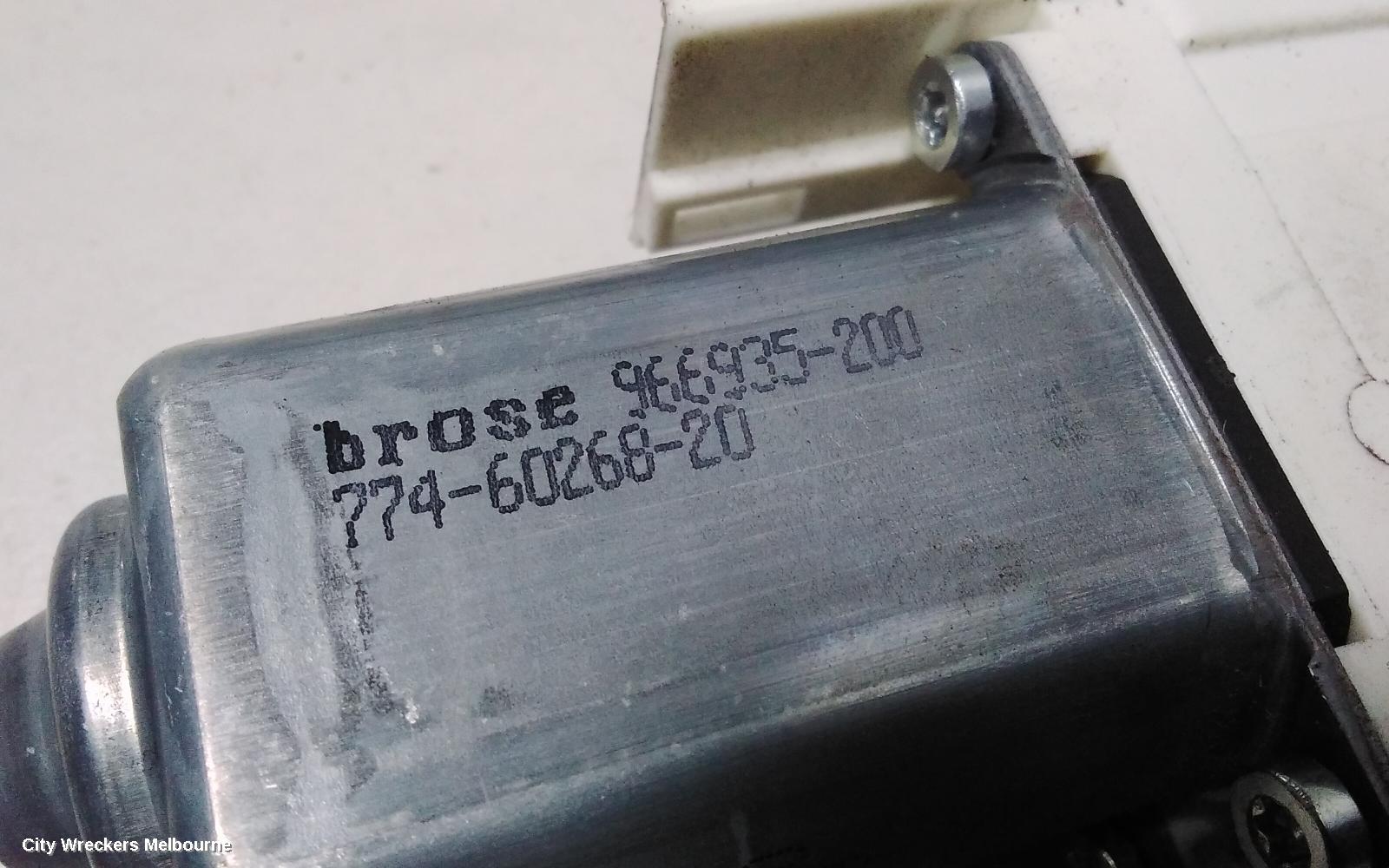 AUDI Q7 LEFT FRONT WINDOW REG/MOTOR, 4L, 09/2006 - 08/2015