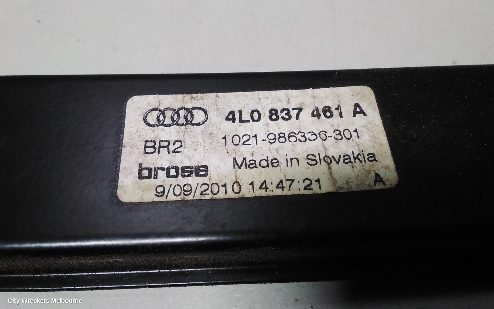 AUDI Q7 LEFT FRONT WINDOW REG/MOTOR, 4L, 09/2006 - 08/2015