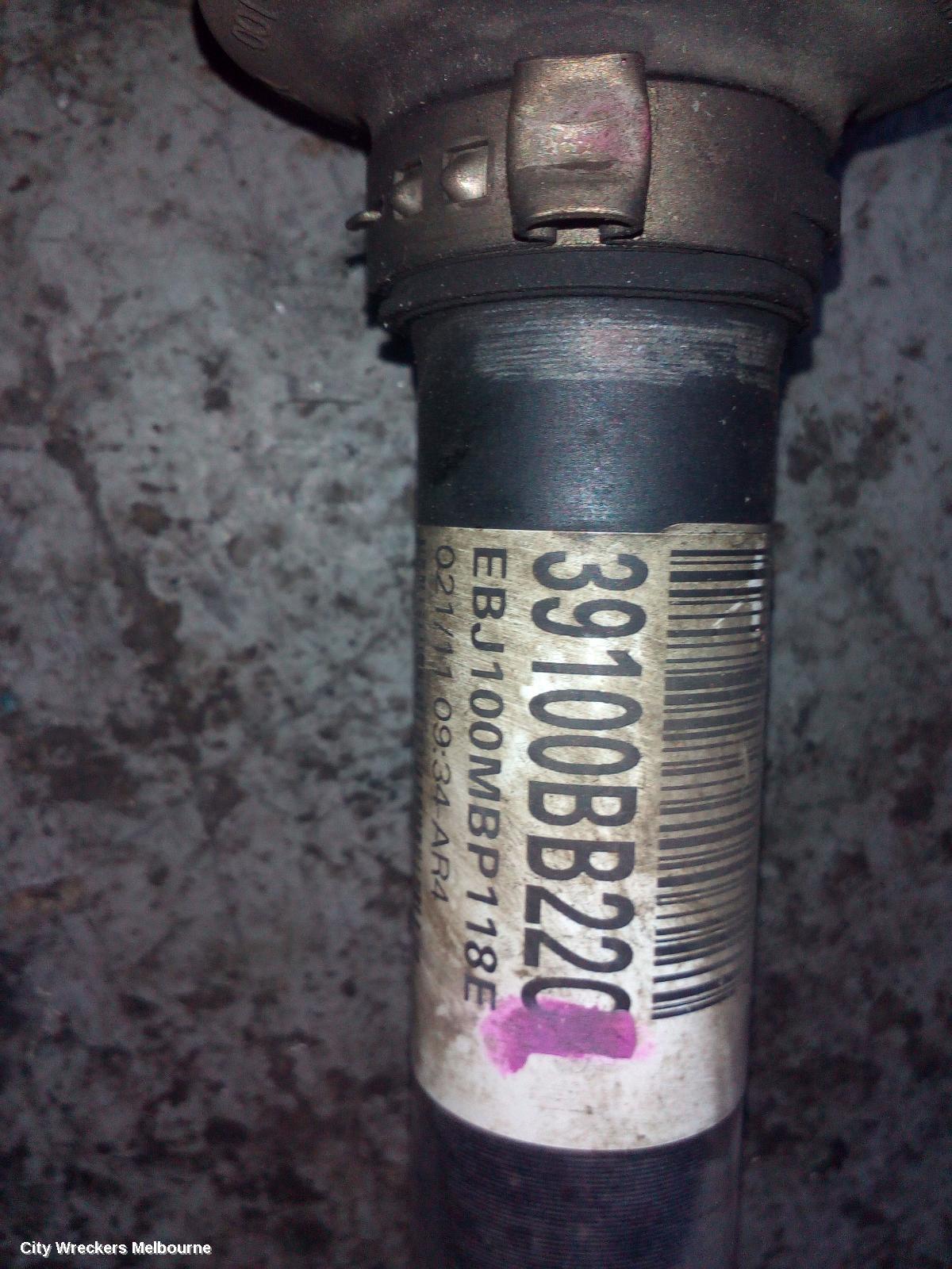 NISSAN DUALIS RIGHT DRIVESHAFT, FRONT, AUTO, 2WD, PETROL, J10, 08/2010 - 05/2014