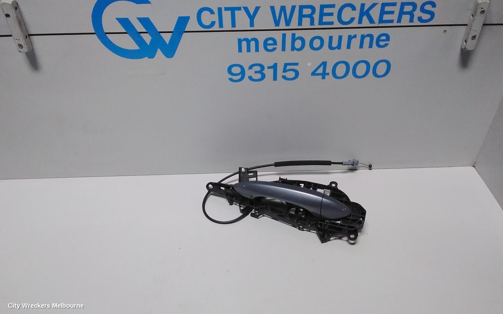 HOLDEN ASTRA DOOR HANDLE, OUTER, RH FRONT, SEDAN, COLOUR CODED, W/ KEYLESS ENTRY TYPE, BL, 05/2017 - 12/2020