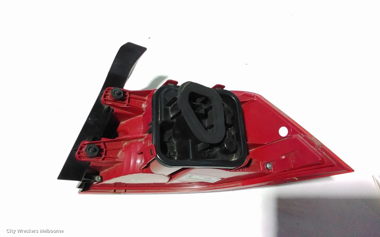 VOLKSWAGEN PASSAT LEFT TAILLIGHT, 3C/MK6 B7, SEDAN, NON LED TYPE, 09/2010 - 05/2015
