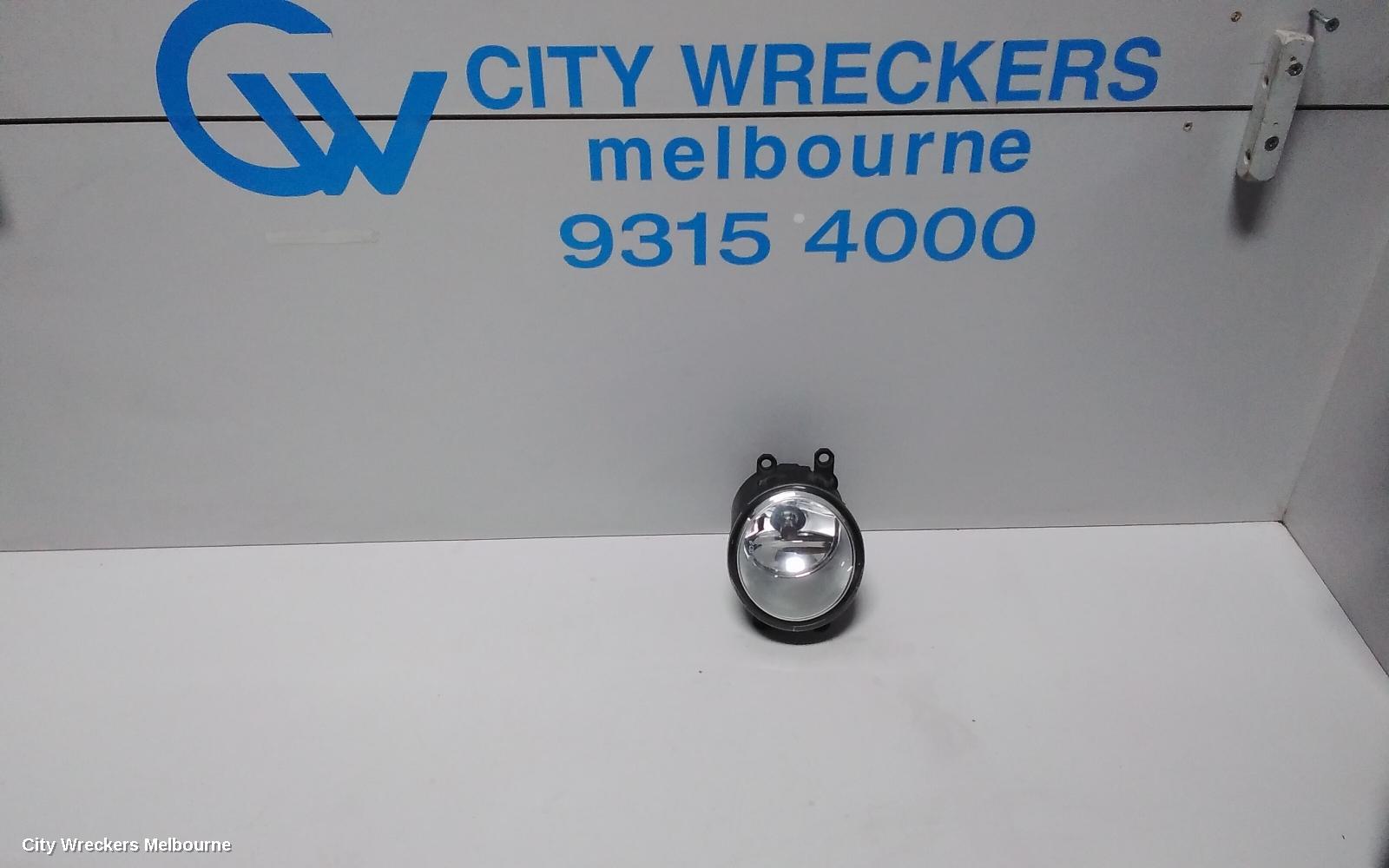 TOYOTA COROLLA LEFT INDICATOR/FOG/SIDE, BUMPER FOGLAMP, ZRE152/20153R, SEDAN, 03/2007 - 12/2013