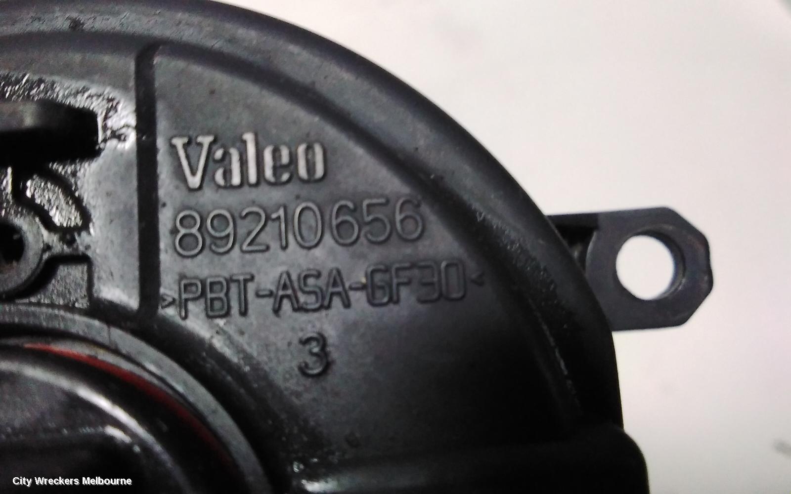 TOYOTA KLUGER RIGHT INDICATOR/FOG/SIDE, BUMPER FOGLAMP, GSU40-GSU45, 05/2007 - 07/2010