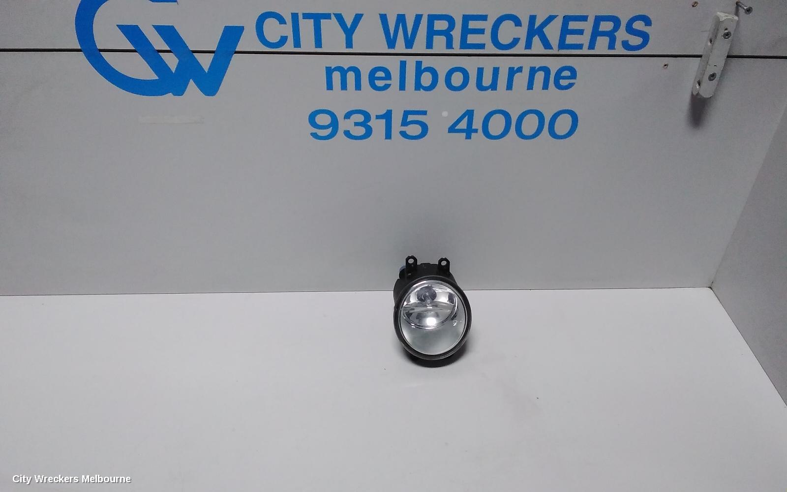 TOYOTA KLUGER RIGHT INDICATOR/FOG/SIDE, BUMPER FOGLAMP, GSU40-GSU45, 05/2007 - 07/2010