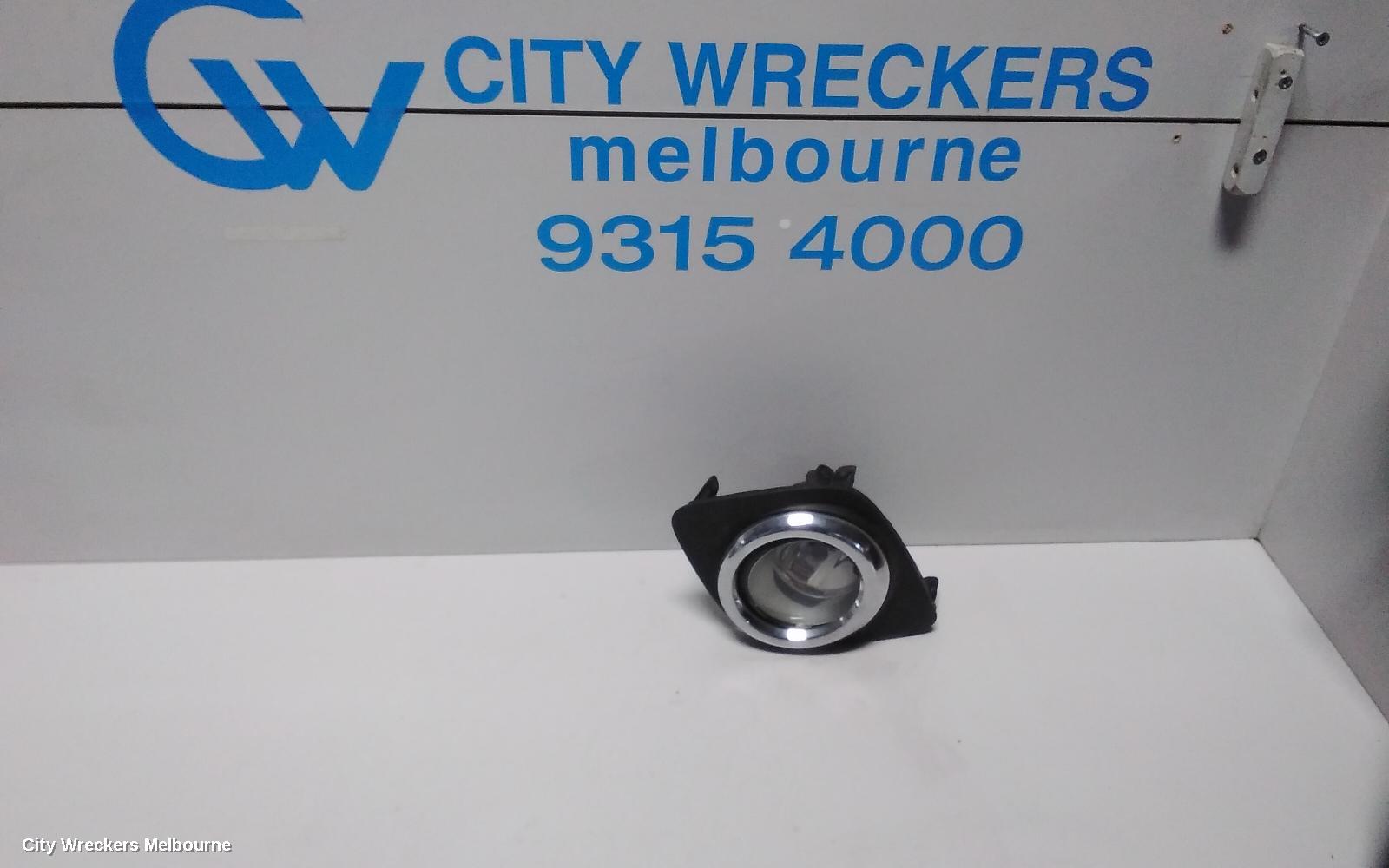 TOYOTA RAV4 LEFT INDICATOR/FOG/SIDE, BUMPER FOGLAMP, ACA33, 11/2005 - 11/2012