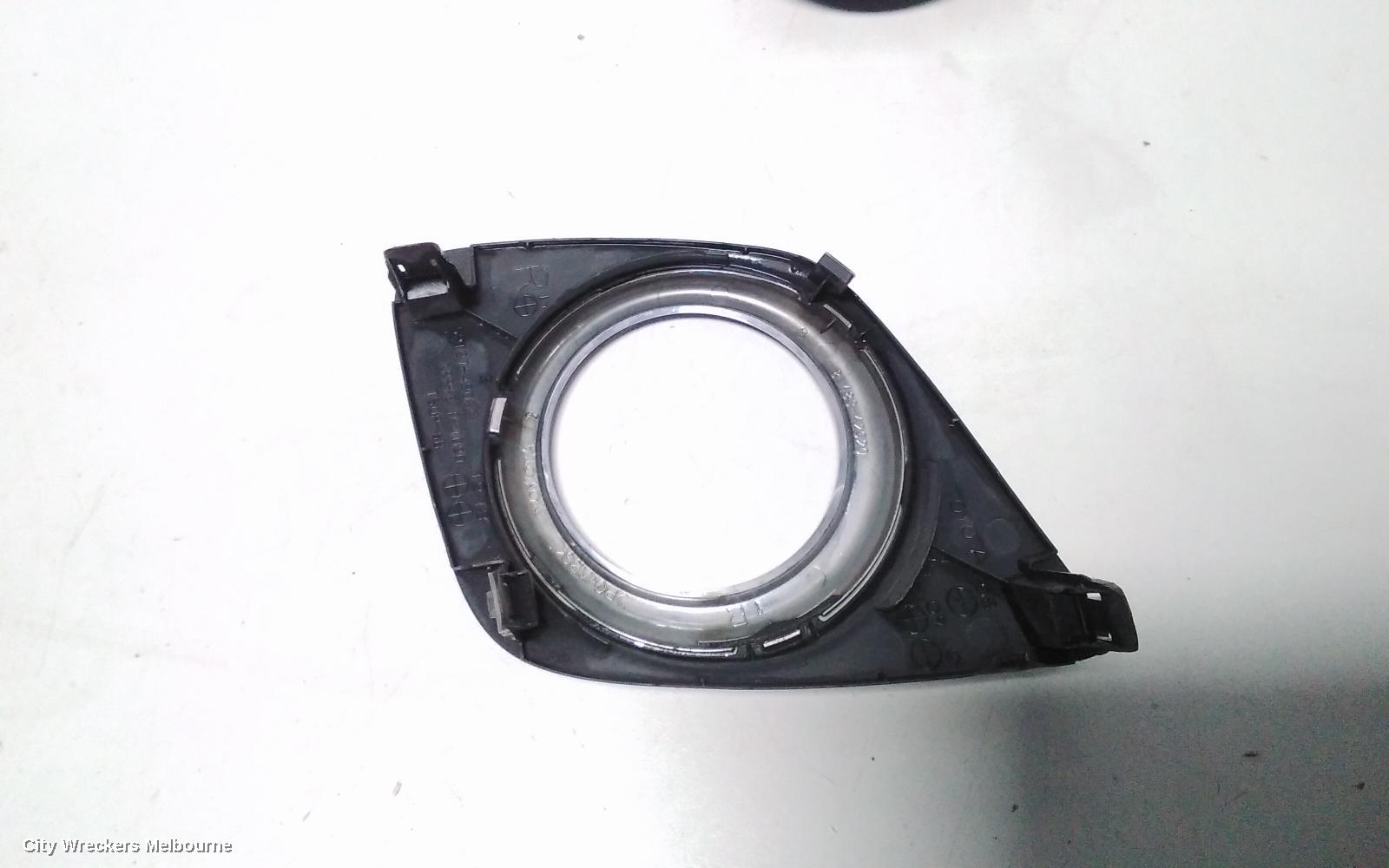 TOYOTA RAV4 LEFT INDICATOR/FOG/SIDE, BUMPER FOGLAMP, ACA33, 11/2005 - 11/2012