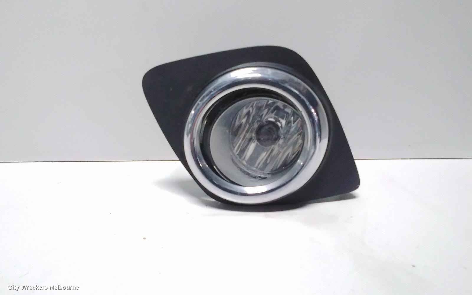 TOYOTA RAV4 LEFT INDICATOR/FOG/SIDE, BUMPER FOGLAMP, ACA33, 11/2005 - 11/2012
