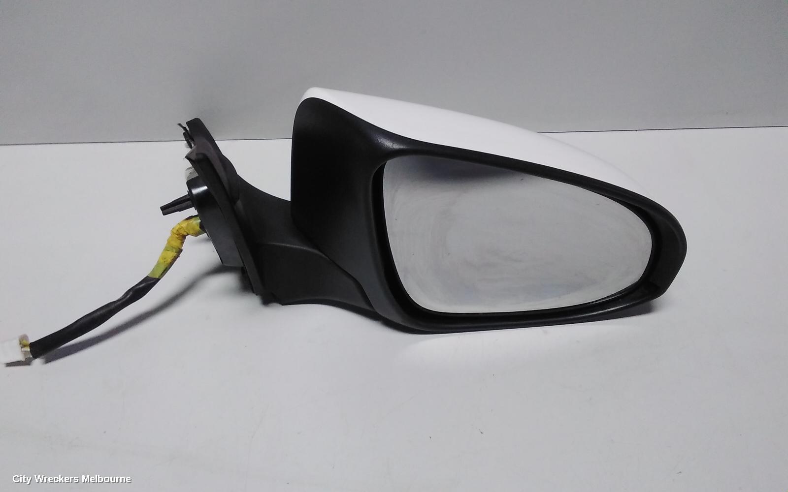 TOYOTA CAMRY RIGHT DOOR MIRROR, ASV50, ALTISE/ATARA S/SX, NON AUTO DIPPING TYPE, 05/2015 - 10/2017