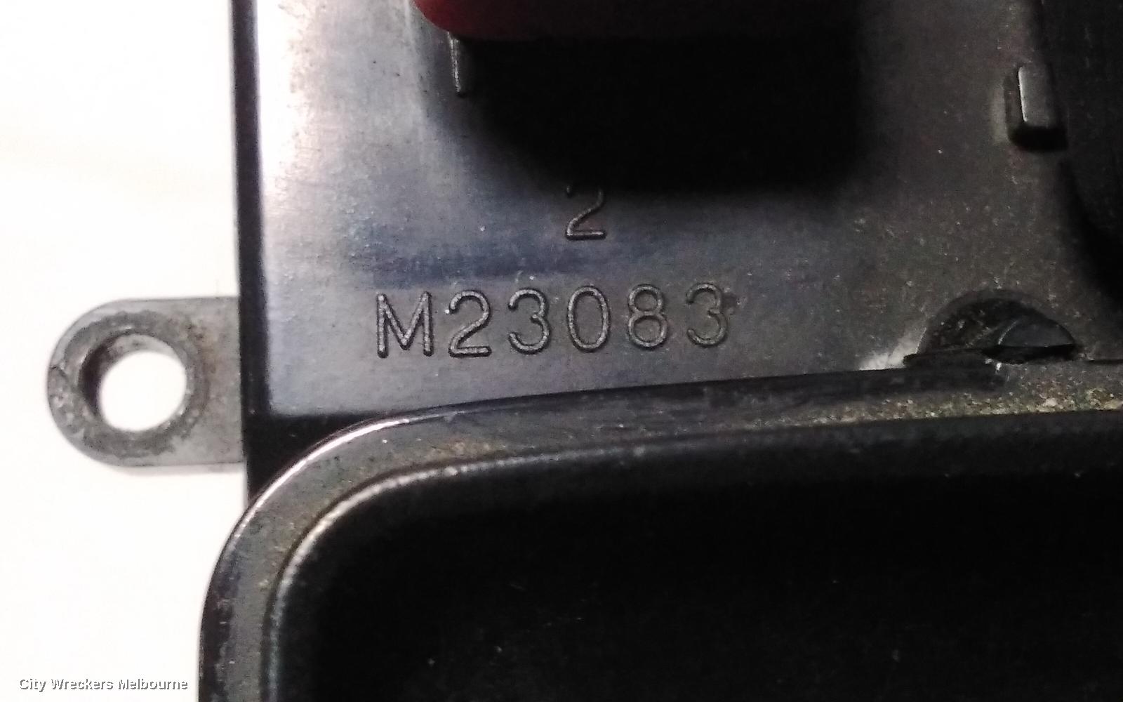 HONDA ODYSSEY PWR DR WIND SWITCH, RH FRONT (MASTER SWITCH), RB, 07/2004 - 03/2009 (AUS ONLY)