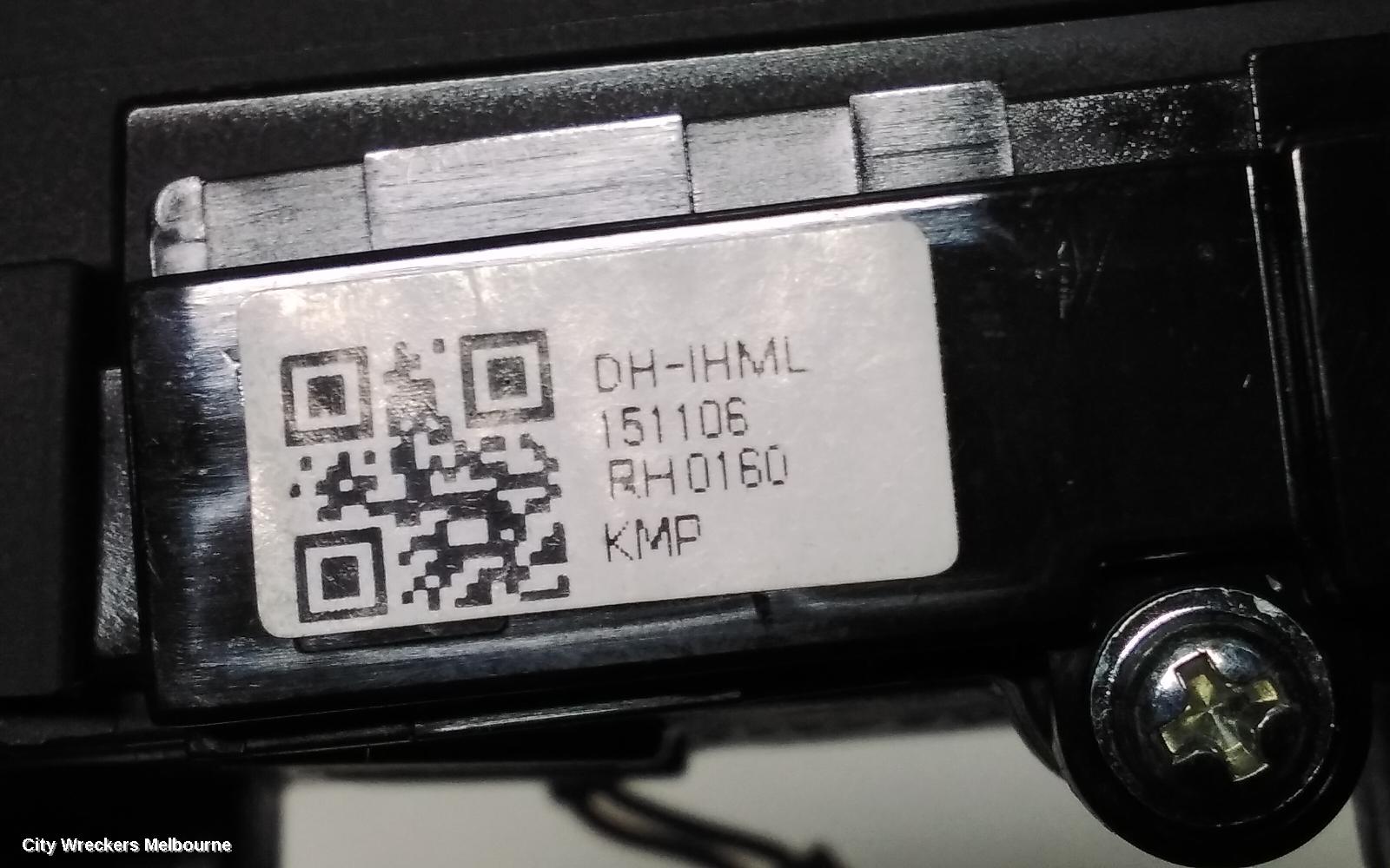 HYUNDAI GENESIS DOOR HANDLE, INNER, RH FRONT, DH, 11/2014 - 01/2018