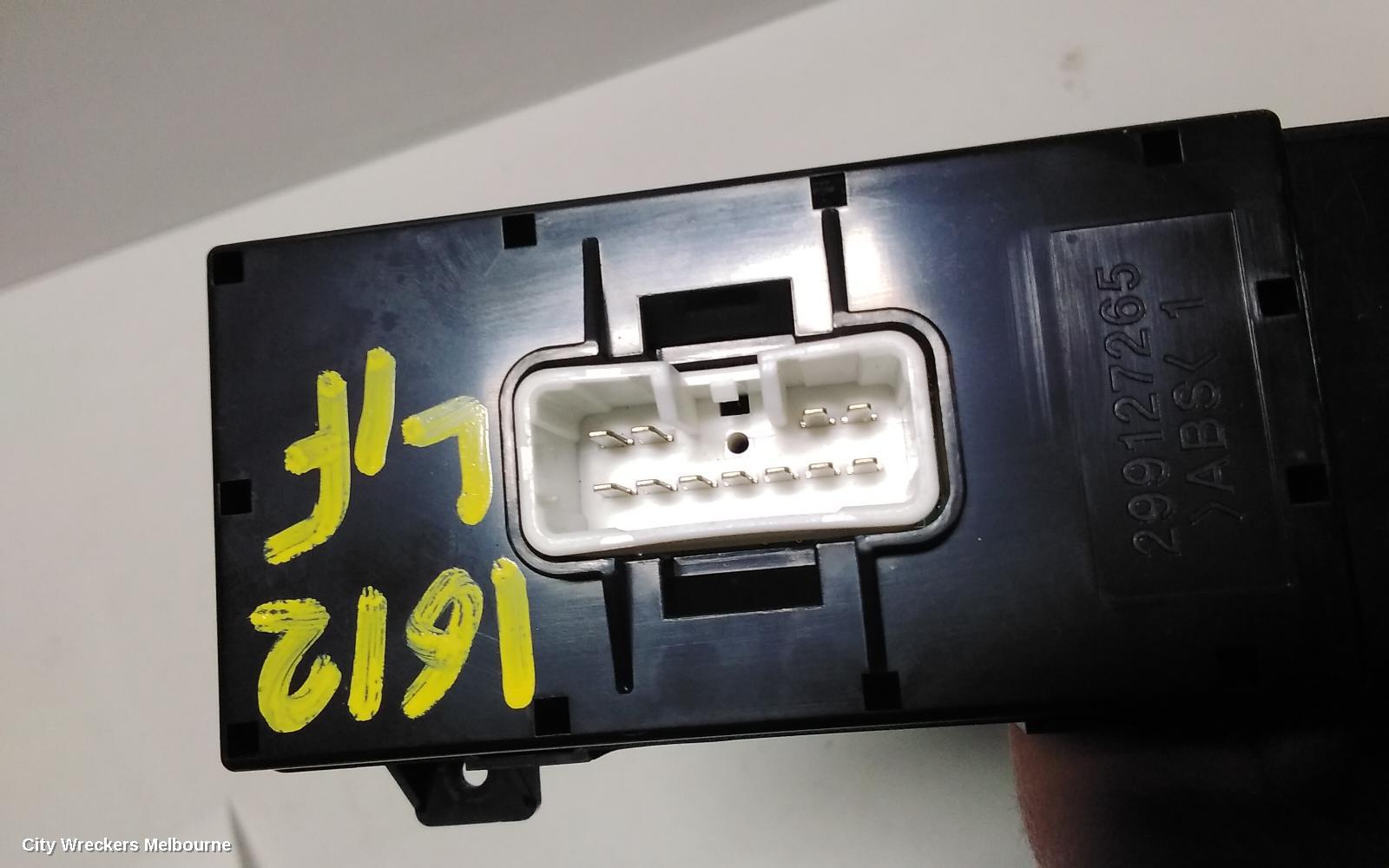 HYUNDAI GENESIS PWR DR WIND SWITCH, LH FRONT/LH REAR/RH REAR, DH, 11/2014 - 01/2018