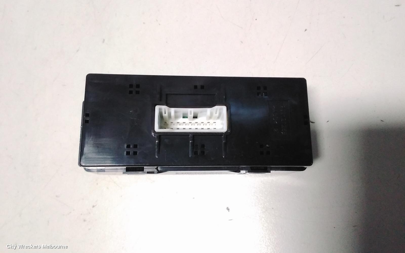 HYUNDAI GENESIS PWR DR WIND SWITCH, LH FRONT/LH REAR/RH REAR, DH, 11/2014 - 01/2018