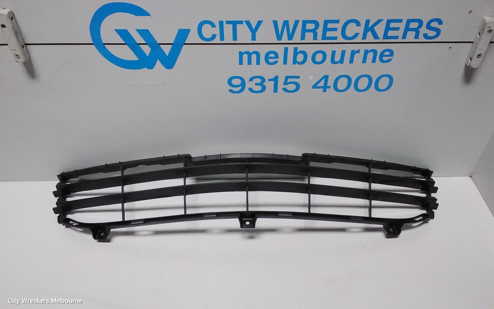 TOYOTA ESTIMA, XR50, 05-19, BUMPER GRILL: 73384