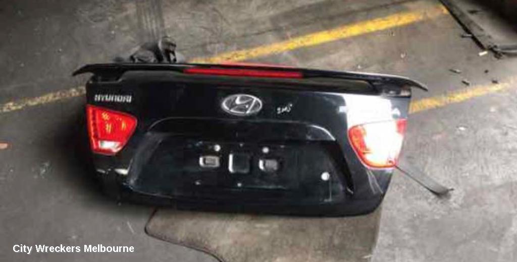 HYUNDAI ELANTRA BOOTLID/TAILGATE, BOOTLID, XD, SPOILERED TYPE, 10/2003 - 07/2006