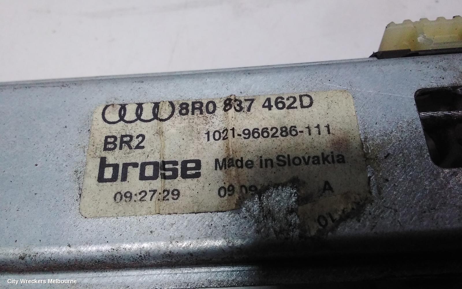 AUDI Q5 RIGHT FRONT WINDOW REG/MOTOR, 8R, DOOR REG ASSY (REG AND MOTOR), 12/2008 - 01/2017