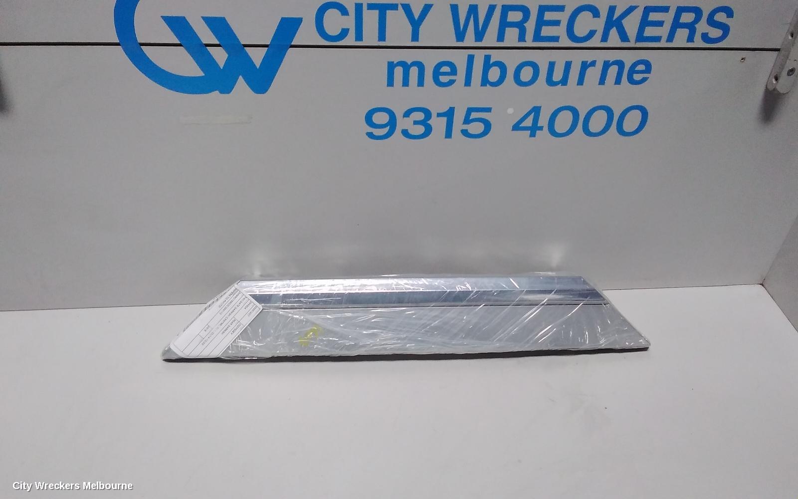 HONDA ODYSSEY REAR GARNISH, RC1, TAILGATE GARNISH (UPPER), 02/2014 - 12/2020
