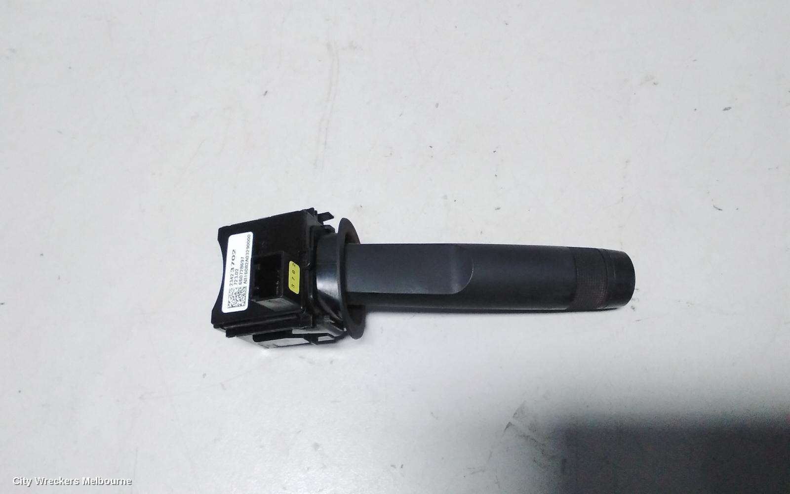 HOLDEN COMMODORE COMBINATION SWITCH, FLASHER SWITCH, VF, 05/2013 - 12/2017